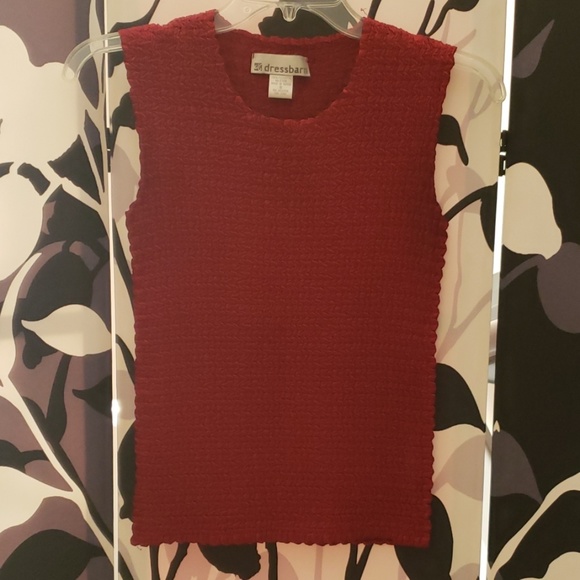 Tops - Picture 4 of 4